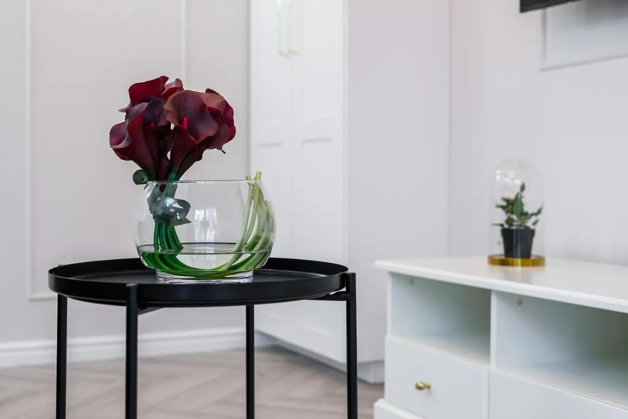 Modern Studio Apartments Poznan City Center By Noclegi Renters 0*,  פולין