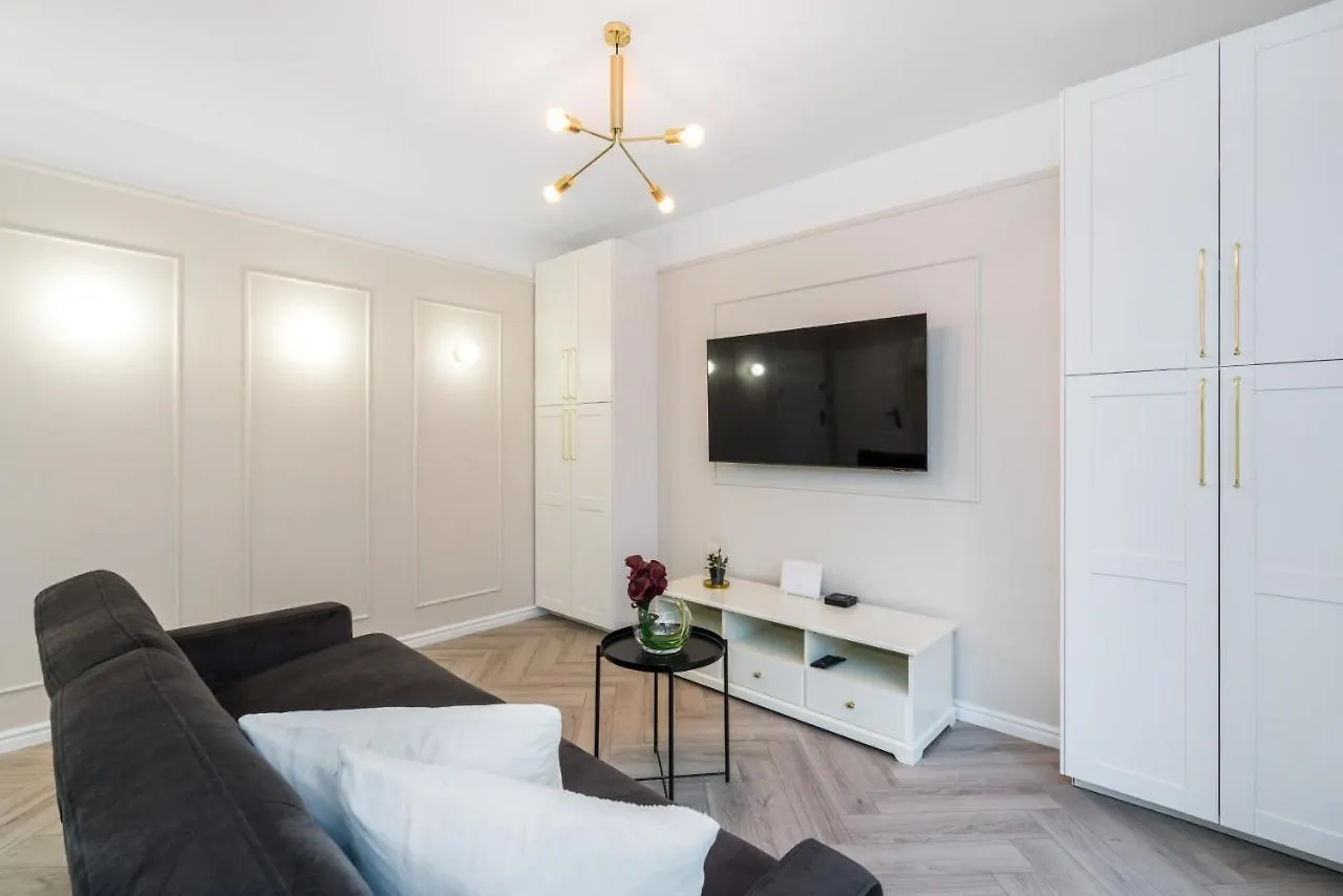Modern Studio Apartments Poznan City Center By Noclegi Renters